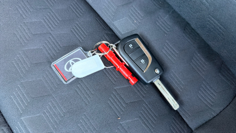 Toyota Yaris 1.5 Hybrid Icon 5dr CVT Hybrid Hatchback
